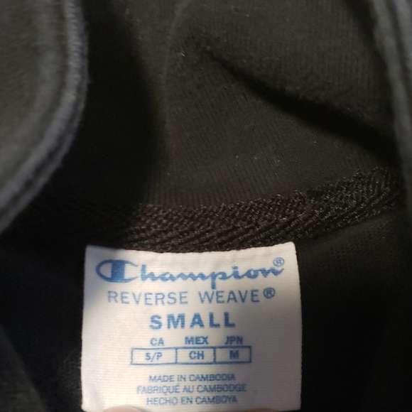 Champion - Picture 4 of 4